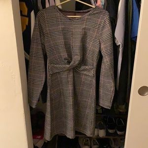 Houndstooth plaid dress twisted middle